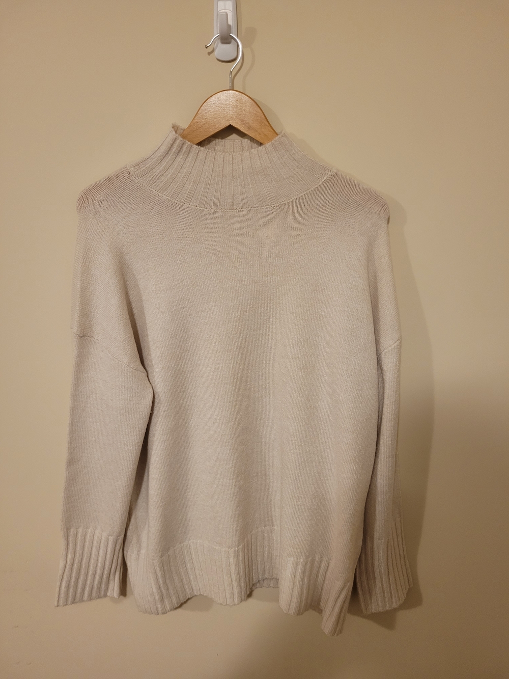 Women's ONLY Our Story Cream Knit Mock Neck Sweater Size Medium